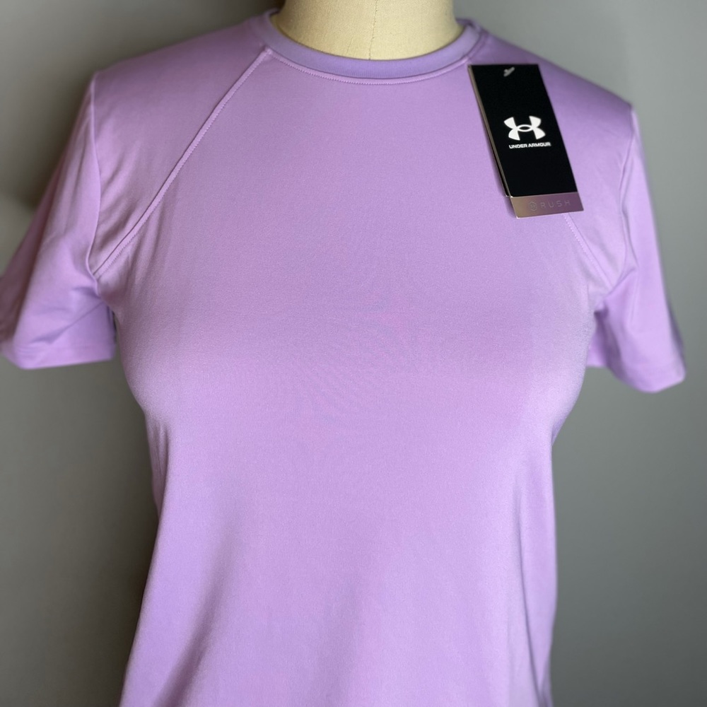 NWT UA Cut Out Workout Top - Picture 3 of 9